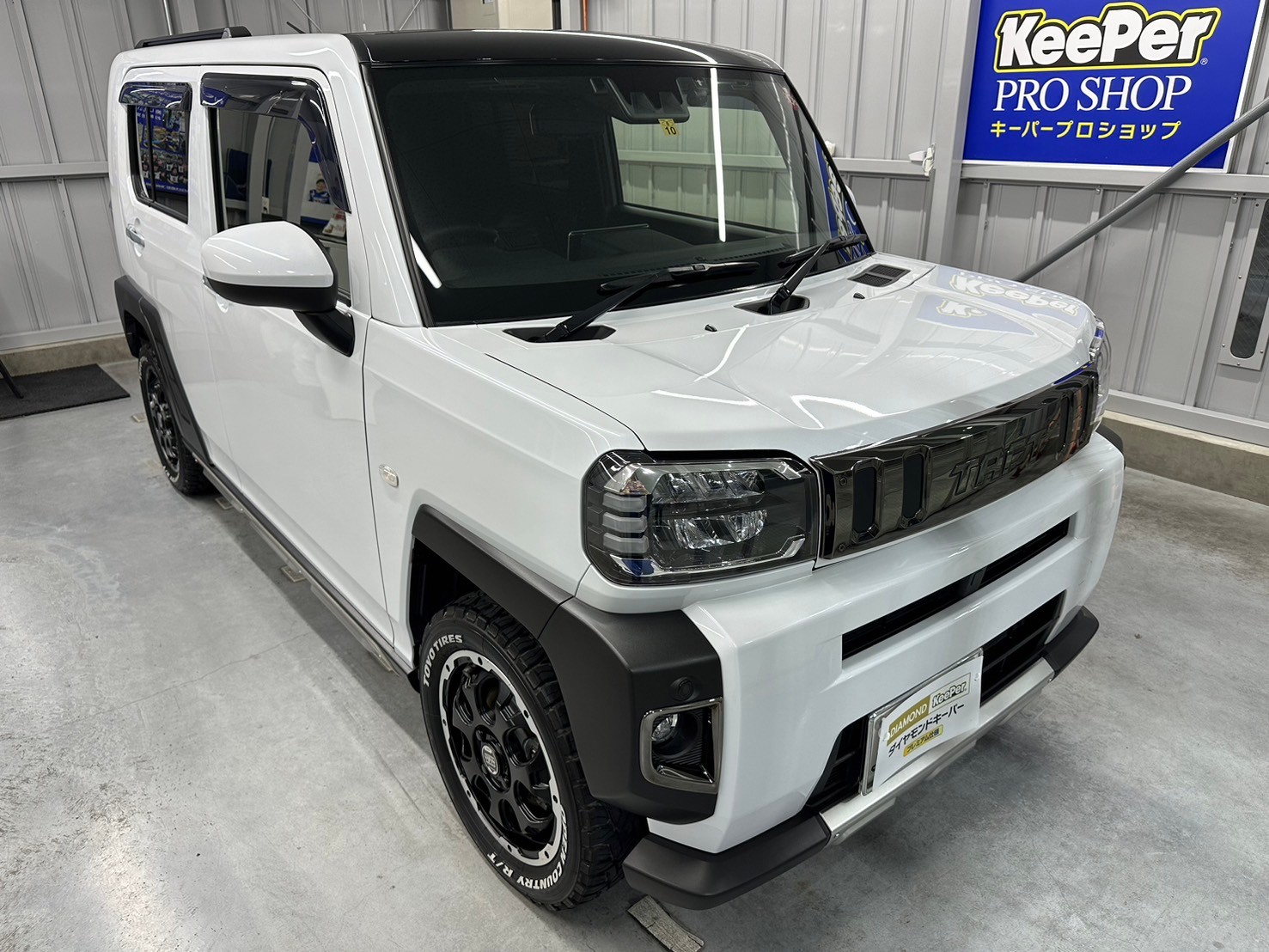 新車の輝きを保つためのカーコーティング